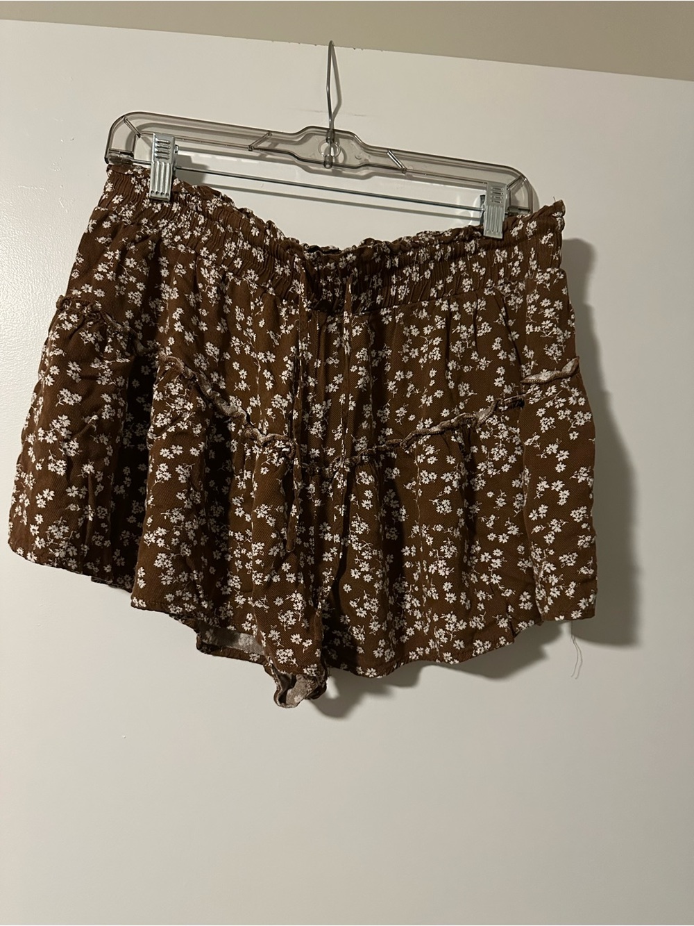 Size XL Indigo Rising Brown Floral Ruffle Women’s Shorts